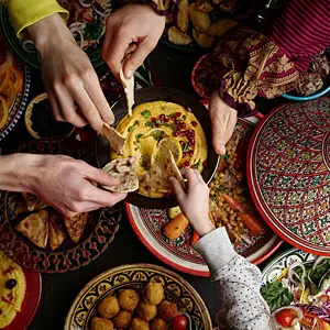 In der Apotheke beraten lassen zum Start des Ramadans 